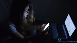 dijital yalnızlık.webp